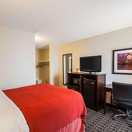 Quality Inn Near Potomac Mills Woodbridge Exterior foto